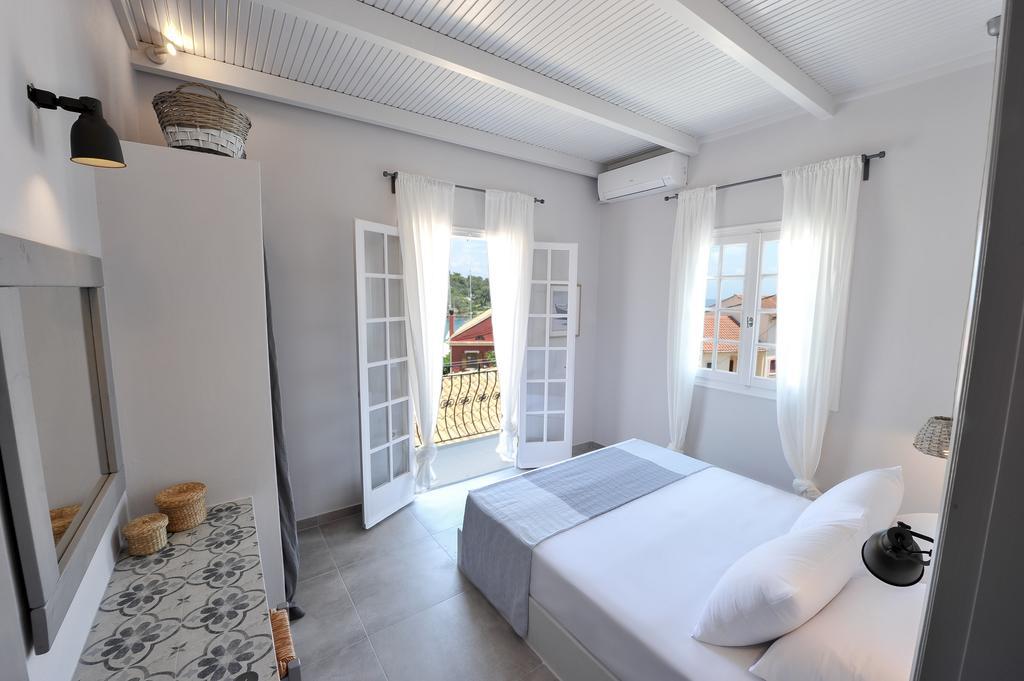 Alia Luxury Apartment Gaios Exterior foto