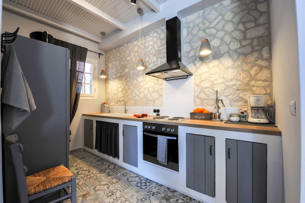 Alia Luxury Apartment Gaios Exterior foto